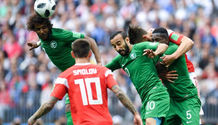 Duelo entre Rússia e Arábia Saudita no Luzhniki Stadium, em Moscou
             -       
        Patrik Stollarz - 14.jun.18/AFP
