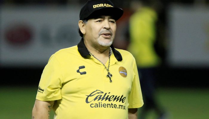 Diego Maradona em partida do Dorados de Sinaloa, do México, clube do qual foi técnico em 2018 e 2019
             -       
        Roberto Armenta - 29.nov.18/Reuters