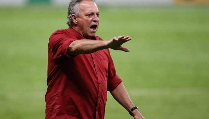 Abel Braga durante partida entre Internacional e Corinthians pelo Campeonato Brasileiro no Beira-Rio, em Porto Alegre
             -       
        Diego Vara - 25.fev.2021/Reuters