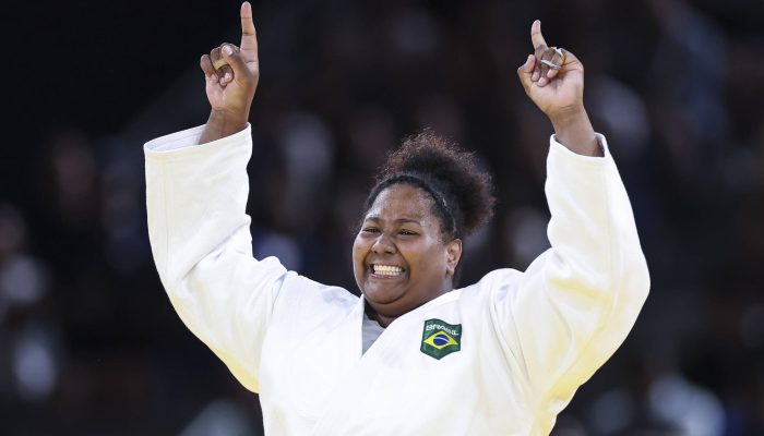 Sebastian Coe fala à imprensa na abertura do Campeonato Mundial de Atletismo, no Japão
             -       
        Kim Kyung-Hoon - 12.set.25/Reuters