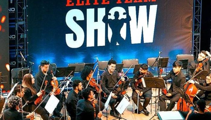 Músicos do Instituto Baccareli tocam durante a abertura da final do Elite Team Show
             -       
        Divulgação/Max Titanium