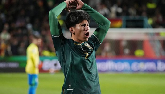 Miguel Terceros comemora seu gol em Bolívia 1 x 0 Brasil
             -       
        Javier Mamani - 10.set.25/Xinhua