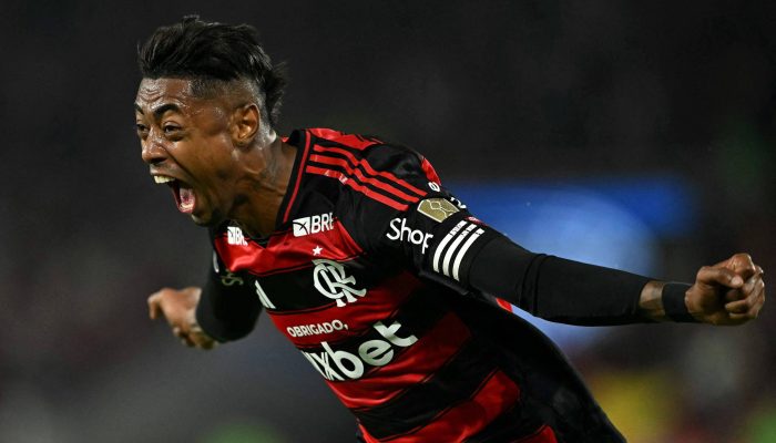 Bruno Henrique comemora gol pelo Flamengo contra o Internacional pela Libertadores, no Maracanã
             -       
        Mauro Pimentel - 13.ago.2025/AFP