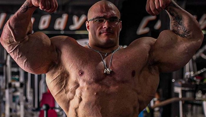 Em preparação para o Olympia 2025, Nick Walker posa para foto durante treino
             -       
        Reprodução/Instagram @nick_walker39