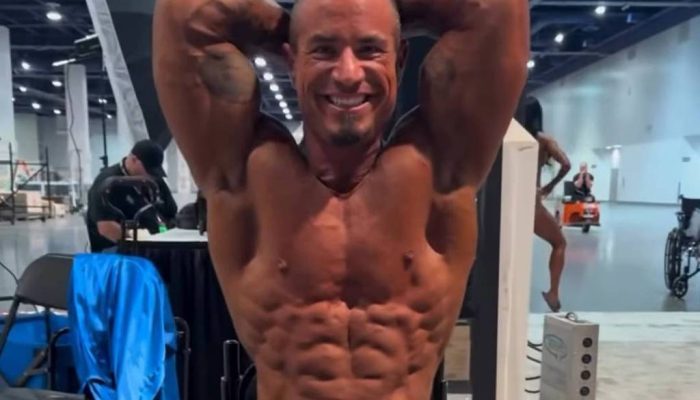 James Berger momentos antes de se apresentar nos palcos do Olympia 2025
             -       
        Reprodução/Instagram @ifbbpro_james_b