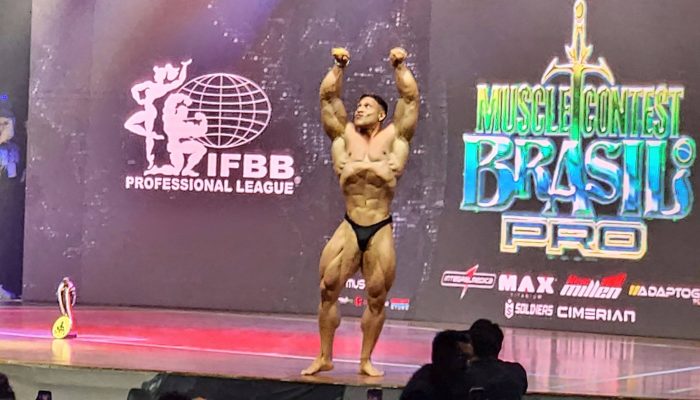 Ramon Dino faz 'guest posing' no Mr. Olympia Brasil 2025
             -       
        Matheus  Macarroni
