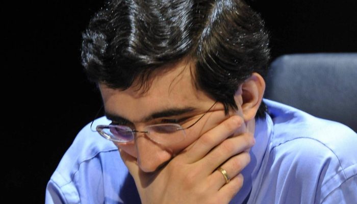 Vladimir Kramnik durante mundial de xadrez; ele fez ao longo dos últimos meses acusações contra enxadrista que morreu
             -       
        Wolfgang Rattay - 27.nov.10/Reuters