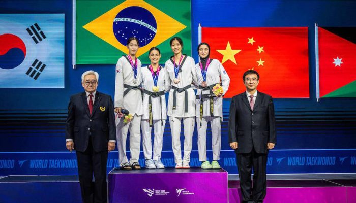 Maria Clara Pacheco leva o Brasil ao topo do pódio no Campeonato Mundial de Taekwondo em Wuxi, na China
             -       
        Taekwondo Mundial/X