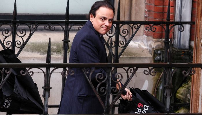 Felipe Massa chega para audiência em corte de Londres
             -       
        Isabel Infantes/Reuters