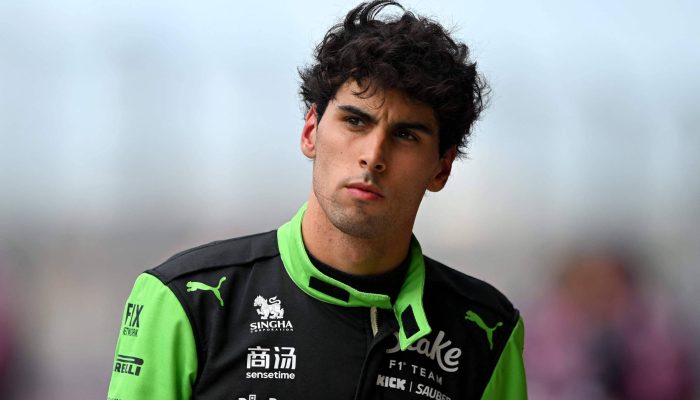 O piloto Gabriel Bortoleto, durante o GP dos Estados Unidos
             -       
        Rudy Carezzevoli - 18.out.25/AFP