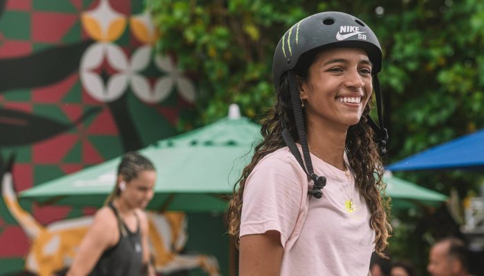 Rayssa Leal recebeu nota 75,69 na primeira de suas três voltas e garantiu o primeiro lugar  no pódio
             -       
        Pablo Vaz/STU