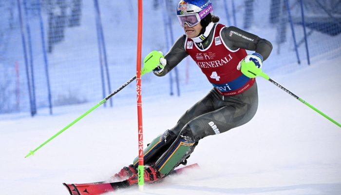 Lucas em descida durante a competição
             -       
        Roni Rekomaa/Lehtikuva via Reuters