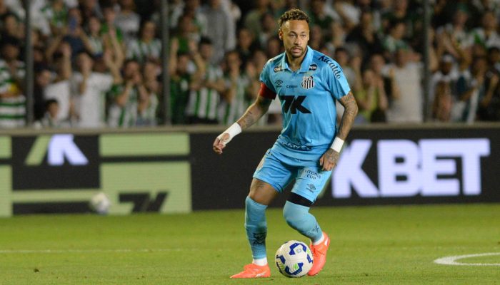 O atacante Neymar em ação contra o Juventude, em Caxias do Sul
             -       
        Antônio Machado/Foto Arena