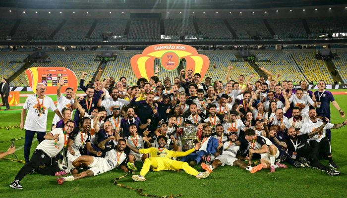 Jogadores do Corinthians celebram conquista do título da Copa do Brasil
             -       
        Pablo Porciuncula /AFP