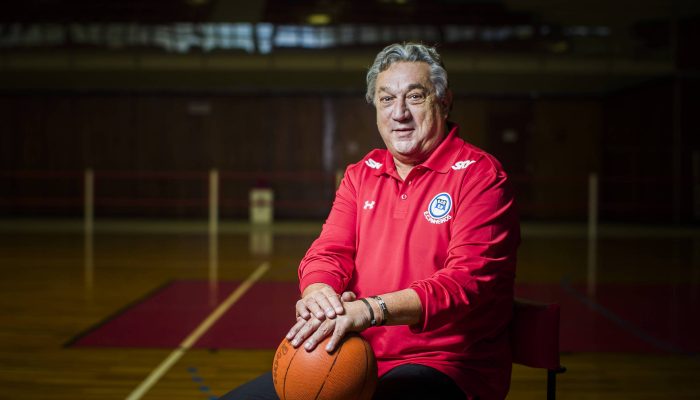 Cláudio Mortari no ginásio do Sírio, em São Paulo
             -       
        Leonardo Soares - 27.set.13/Folhapress