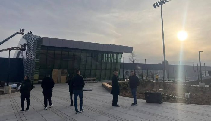 Comitiva da CBF visita centro de treinamento que vai receber a seleção na Copa do Mundo
             -       
        CBF