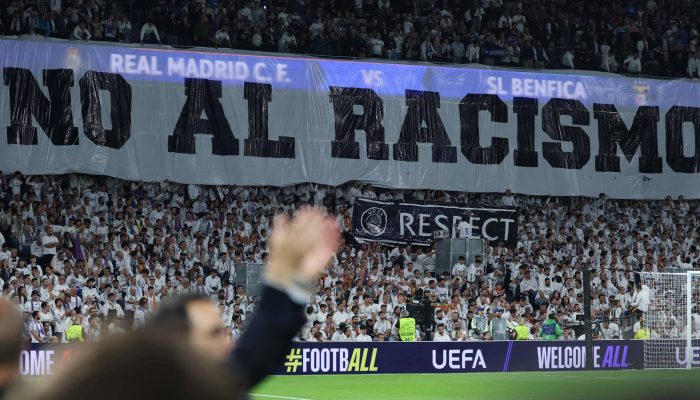 Mosaico na torcida do Real Madrid pede o fim do racismo
             -       
        Thomas Coex/AFP