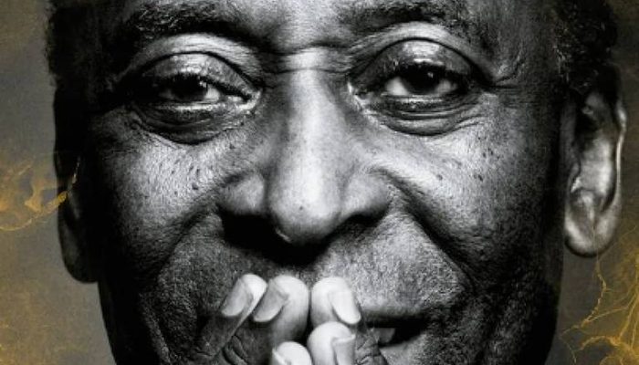 Capa do livro 'Pelé, O Legado Desconhecido', de José Fornos Rodrigues (Pepito), assessor e amigo do Rei do Futebol
             -       
        Reprodução