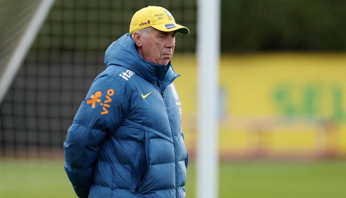 Carlo Ancelotti comanda treino da seleção brasileira
             -       
        Paul Childs - 13.nov.25/Reuters
