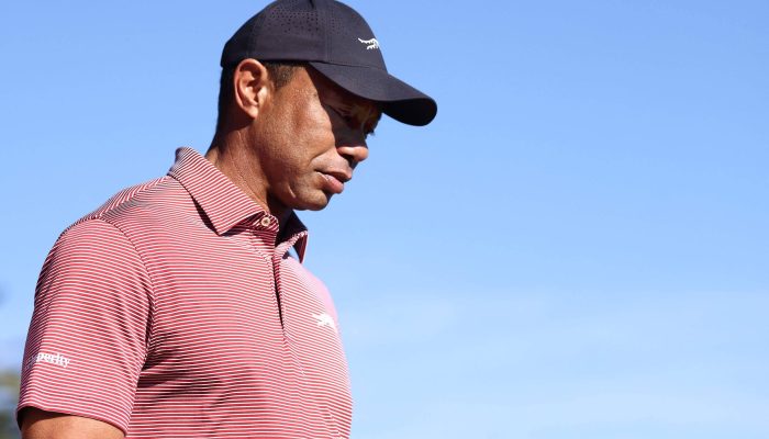 Tiger Woods durante torneio na Califórnia
             -       
        Mike Mulhollandv - 22.fev.26/AFP