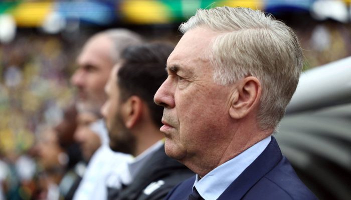 Carlo Ancelotti, treinador da seleção brasileira, assiste ao amistoso contra a França, nos EUA 
             -       
        Franck Fife - 26.mar.26/AFP