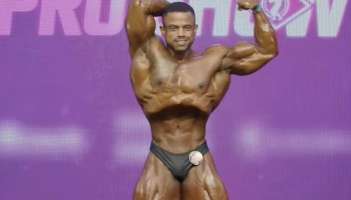 Livinho durante as prévias do Arnold Classic South America 2026
             -       
        Reprodução/Growth TV