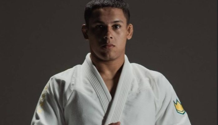 Mica Galvão, 22, campeão de jiu-jítsu
             -       
        Mica Galvão no Instagram
