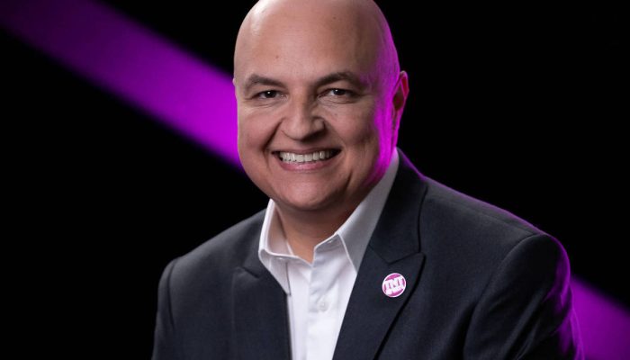 Andr&eacute; Henning, principal narrador da TNT Sports
             -       
        Divulga&ccedil;&atilde;o/TNT Sports