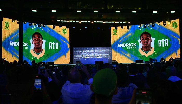 Momento da convocação em que Endrick é anunciado
             -       
        Mauro Pimentel/AFP