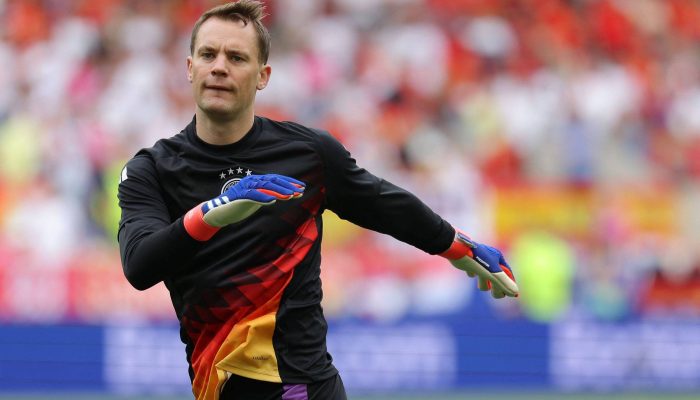 O goleiro Manuel Neuer durante aquecimento para partida da Alemanha na edição 2024 da Eurocopa
             -       
        LLuis Gene - 21.mai.26/AFP