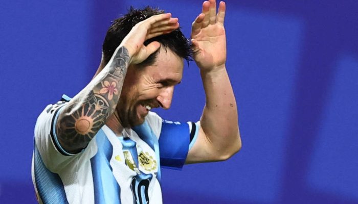 Messi comemora seu terceiro gol em Kansas City, onde a Argentina ganhou da Argélia por 3 a 0 na Copa do Mundo; ele tem 16 gols ao todo em Copas 
             -       
        Bernadett Szabo - 16.jun.26/Reuters